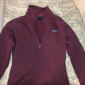 Patagonia half zip size small burgundy